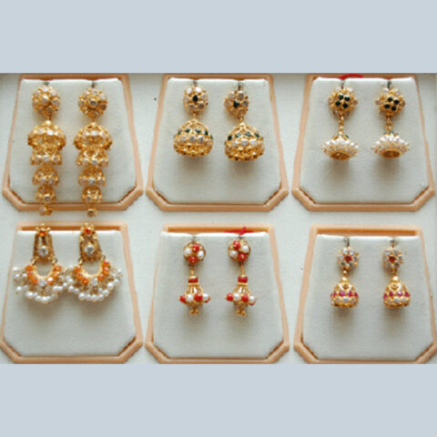 Ear Stud Collections