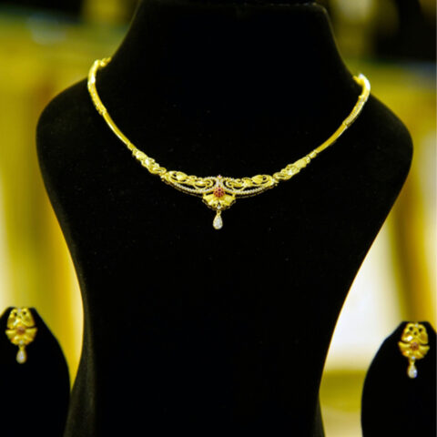 Jewel One Necklace Collections